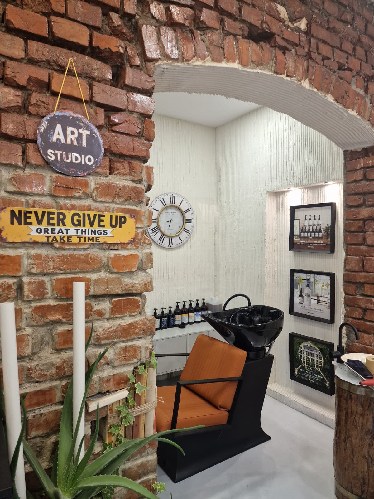 Salonul D'Art of Beauty